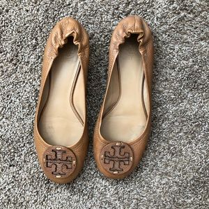 Tory Burch Flats - Tan